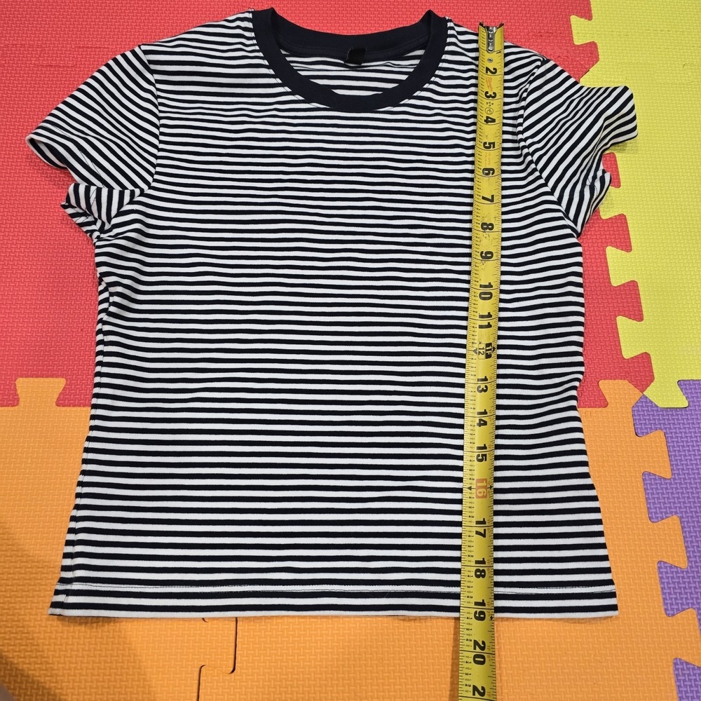 UNIQLO Women's Striped Short Sleeve T-Shirt Size M Black/White Cotton Blend